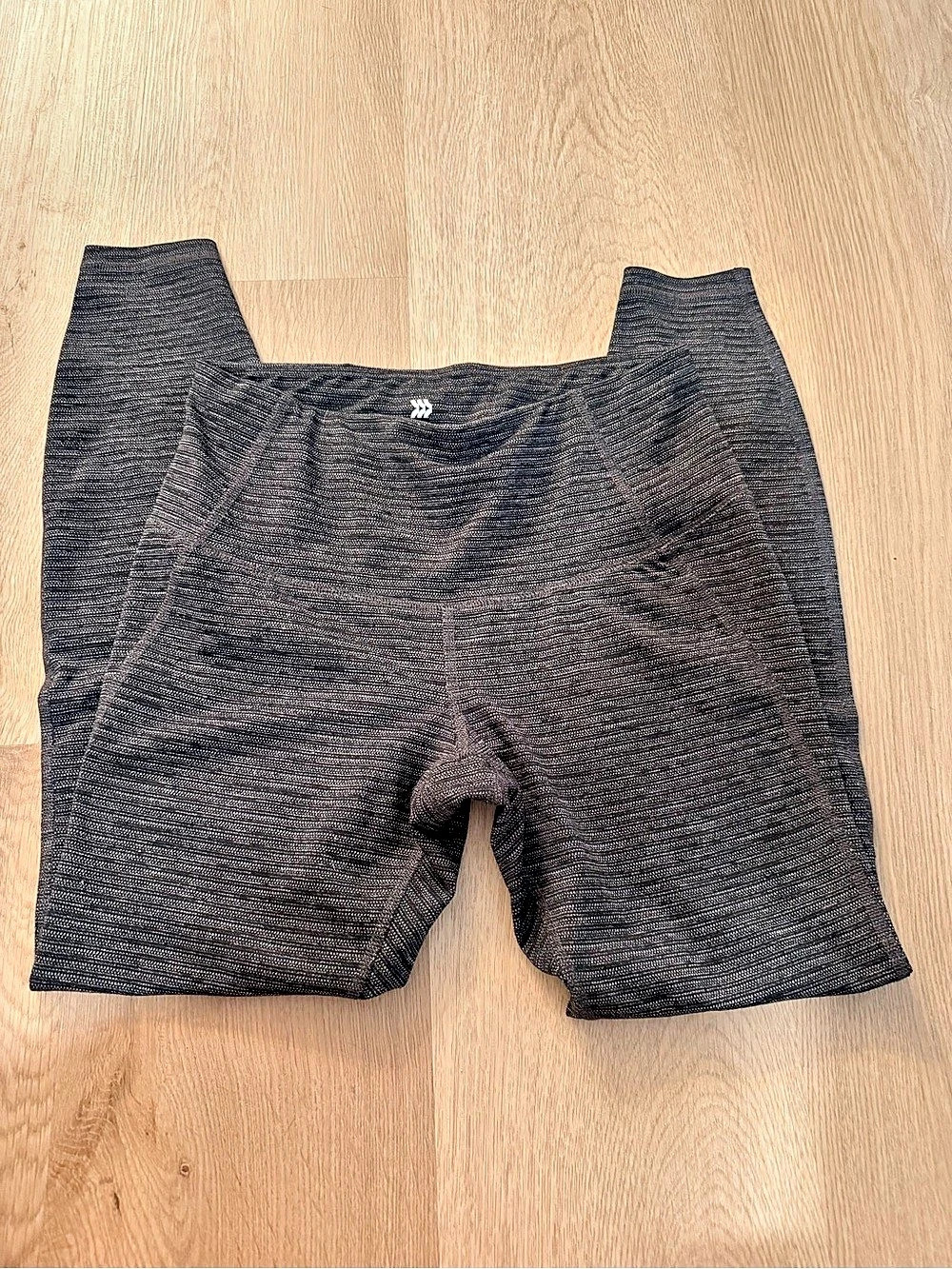 all in motion Women's Black Athletic leggings Size Medium Like New